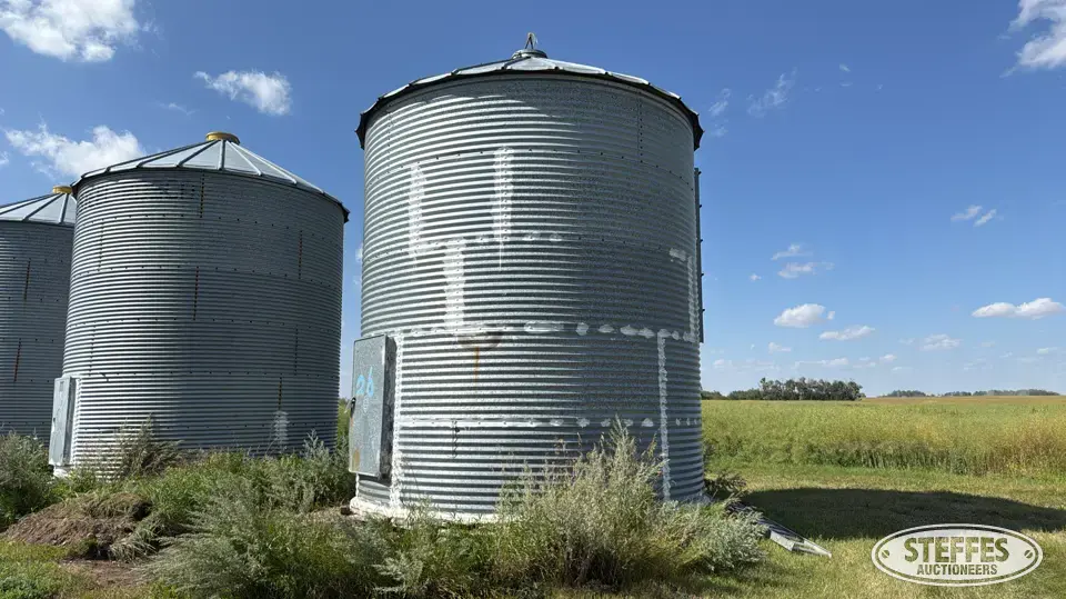 Twister grain bin