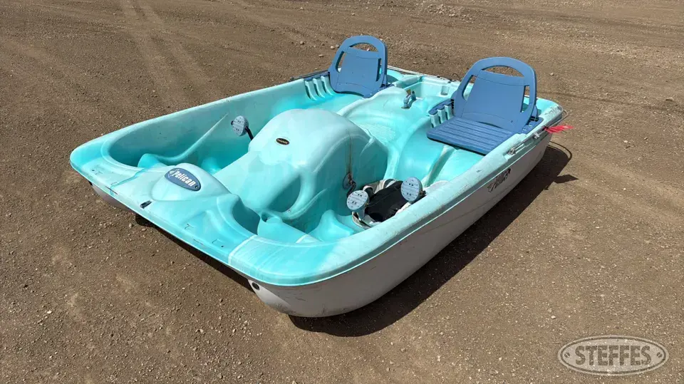 Pelican Boat