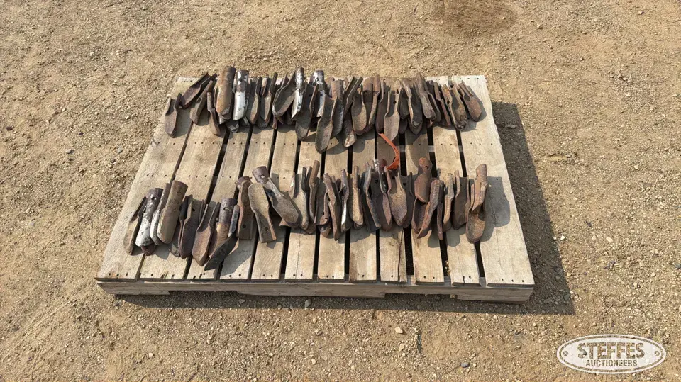 (96) Bourgault knock-on spikes Ag Equipment Part
