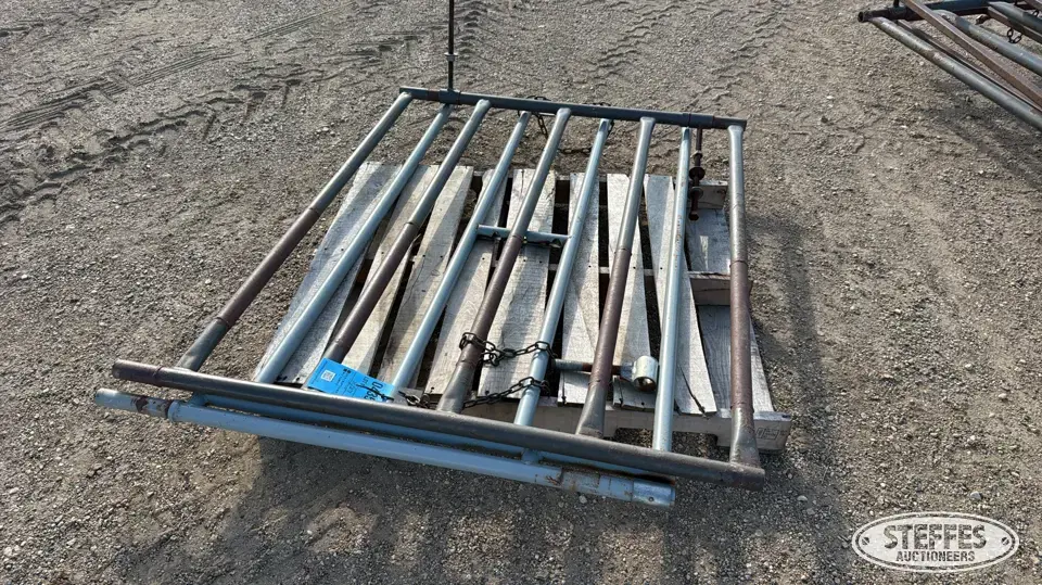 (2) Livestock gates Livestock Handling