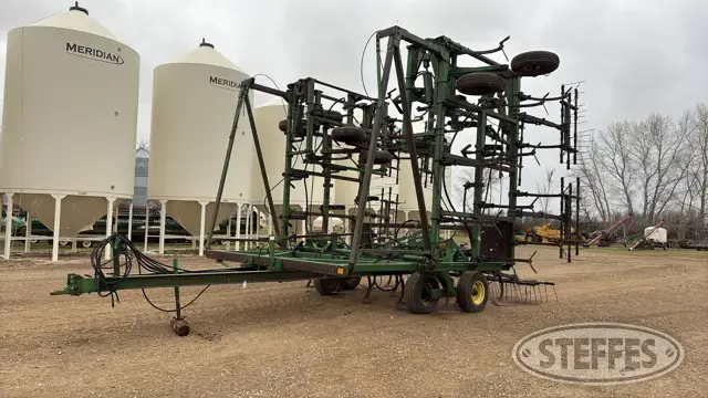 John Deere 1650