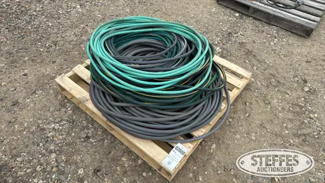 (7) Garden hoses