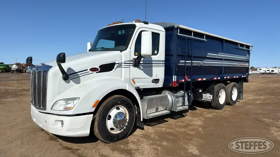 2016 Peterbilt 579 Tandem Boxed Truck