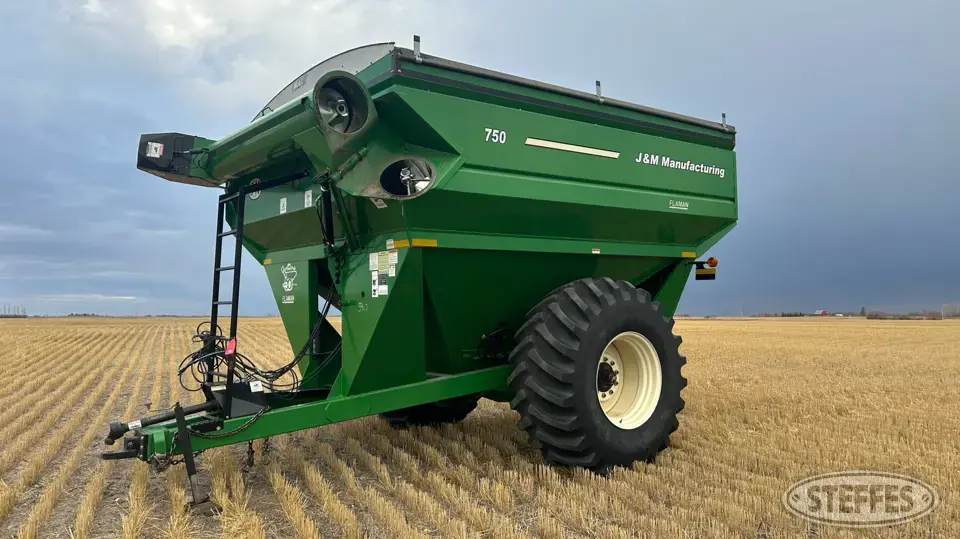 2010 J&M 750 Grain Cart