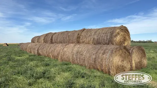(34) 5x6 round bales
