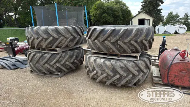 (4) Michelin Megaxbib 2 620/70R38 tires