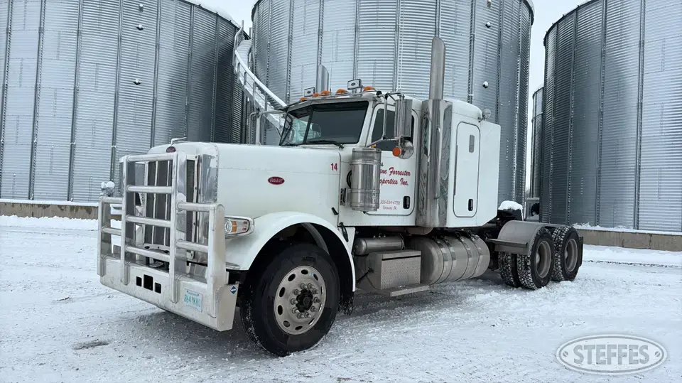 2014 Peterbilt 388 Conventional Truck with Sleeper