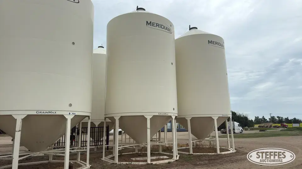 Meridian MGM4000 Hopper Bin