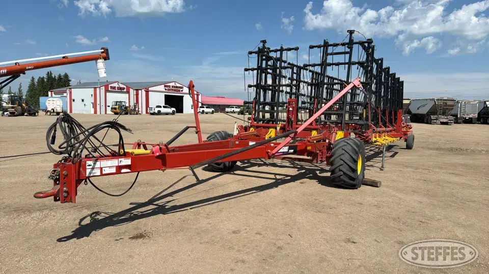 2014 Bourgault M7200 Harrow