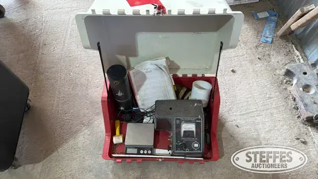 Dimo’s Labtronics grain moisture tester