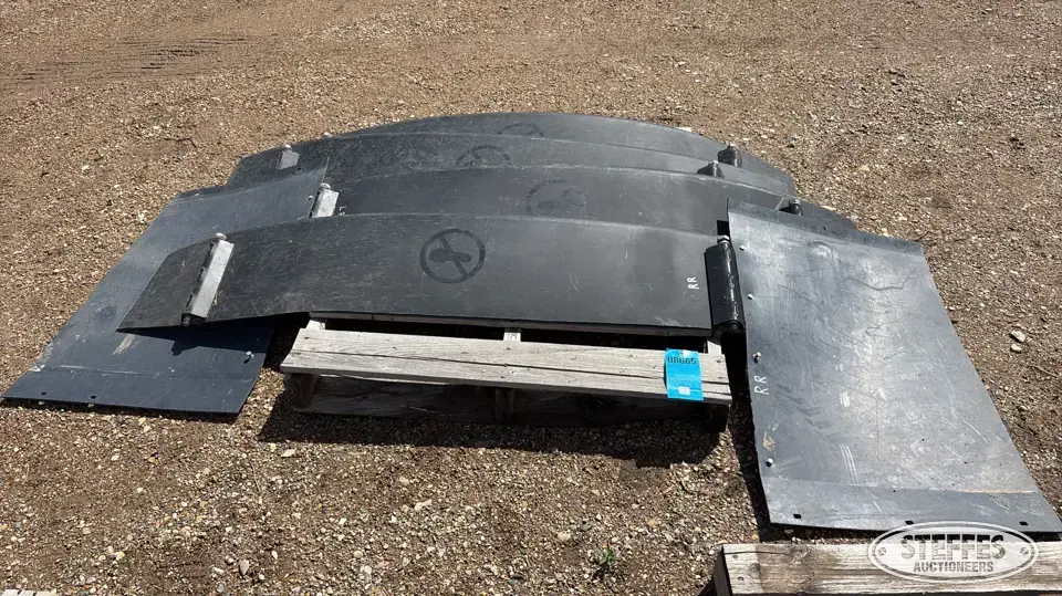 (4) Wide fender ext. Ag Equipment Part