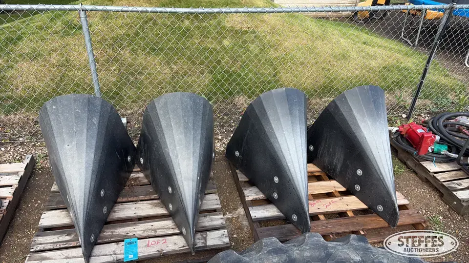 (4) E-Kay crop dividers Ag Equipment Part