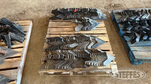 Cultivator sweeps