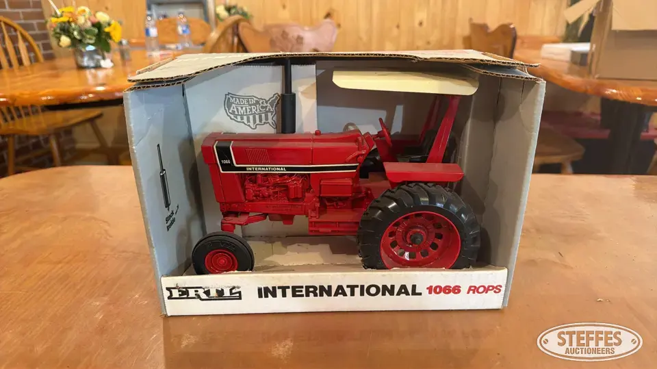 International 1066 Toy