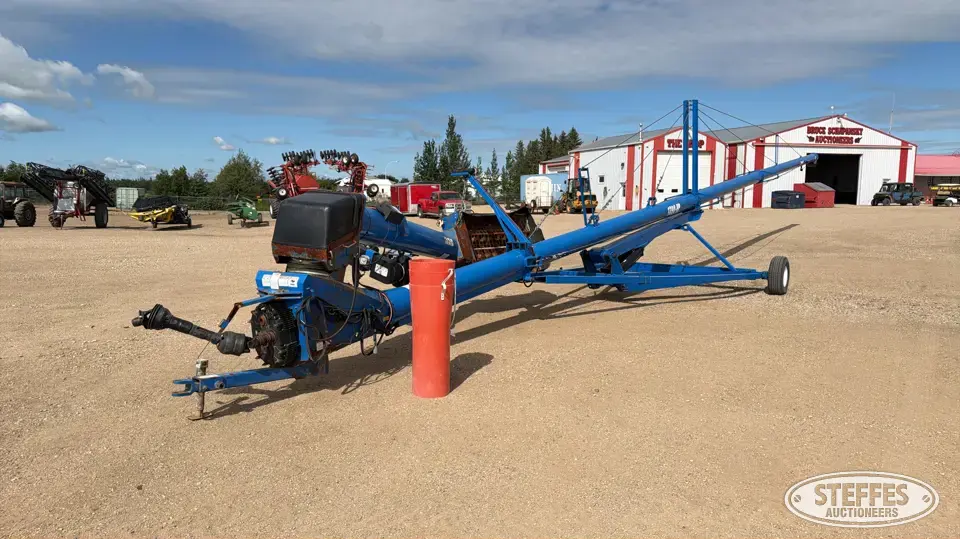 Brandt 1390-HP Swing Hopper Auger
