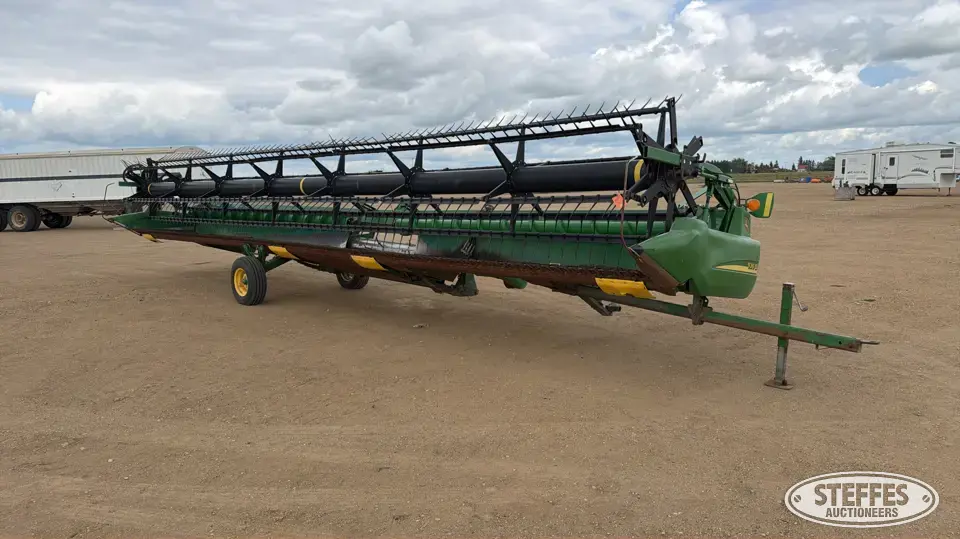 2004 John Deere 936D Draper Head