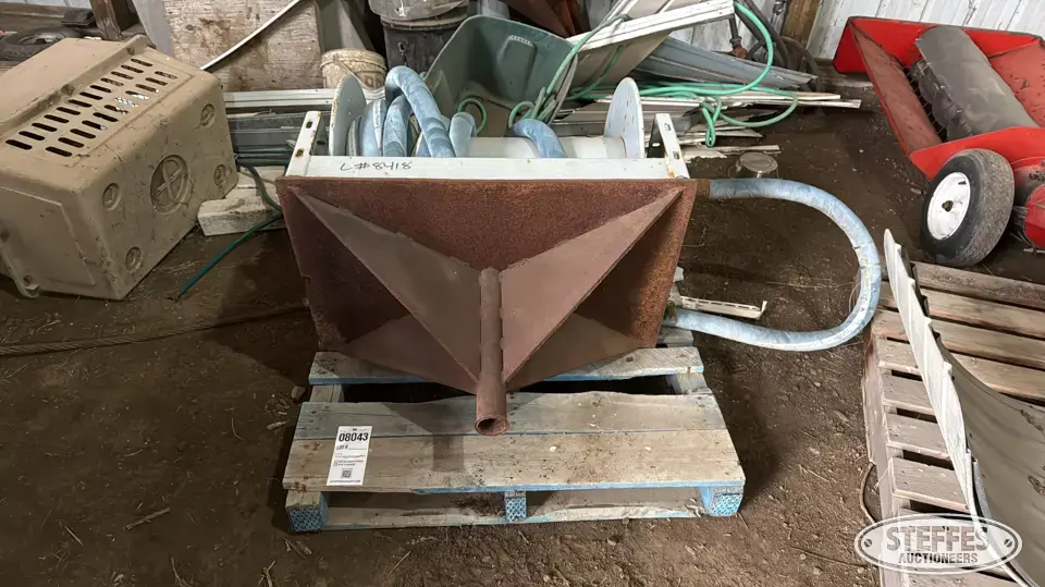 Fuel hose reel Farm Support Item