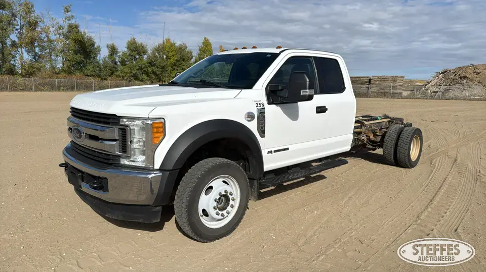 2017 Ford F-550 XLT Cab and Chassis Truck