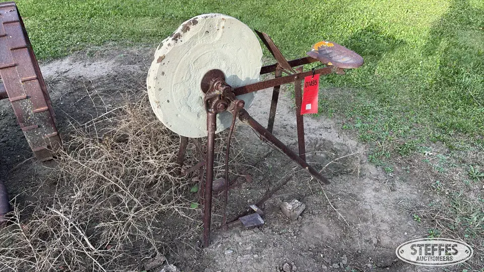 Antique axe sharpener Collectibles-Other