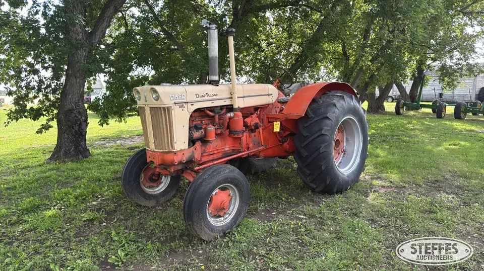 Case 700 2WD Tractor
