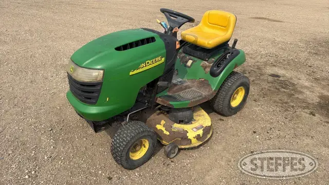 John Deere L111A