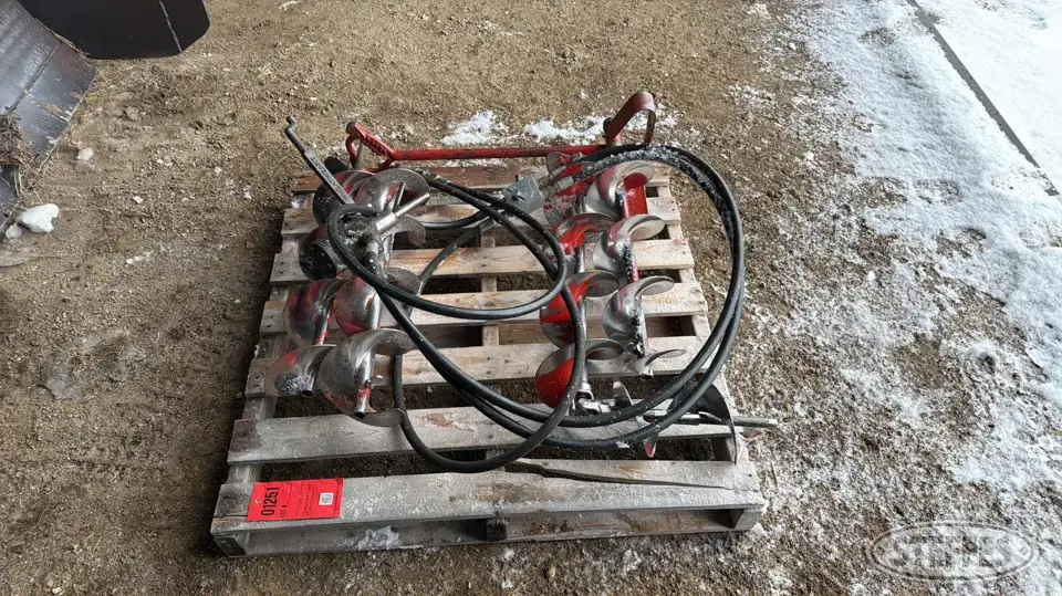 Wheatheart sweep auger Farm Support Item