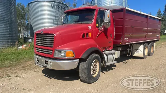 2000 Sterling L9500