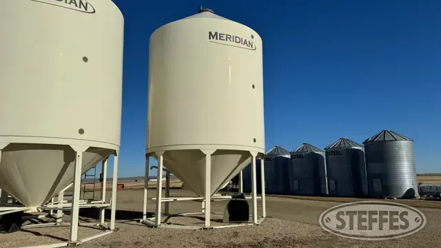 2012 Meridian M1615