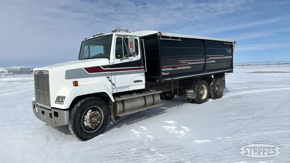 1989 Freightliner FLC112 Grain Truck