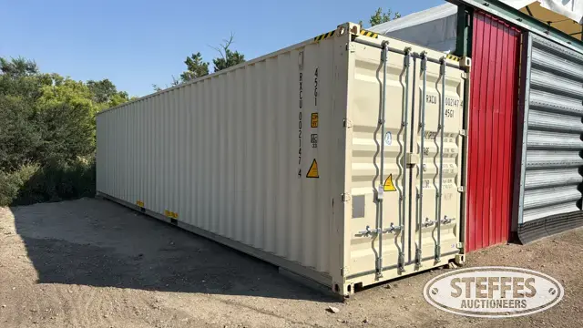 Shipping container