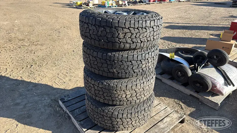 (4) Hercules 265/70R18 tires Passenger-Light Truck Tire