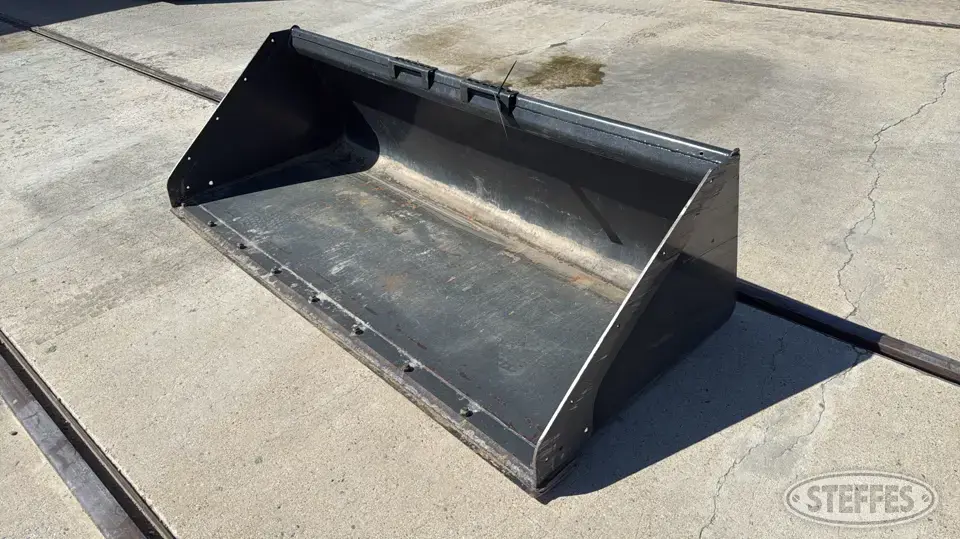 Bobcat skid steer snow bucket Skid Steer Bucket