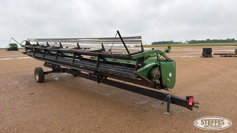 John Deere 930 Rigid Head