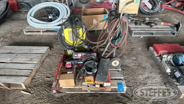 John Deere arc welder