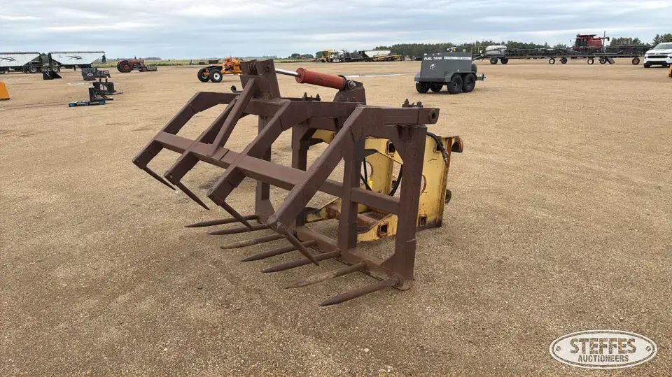 Shop-built loader grapple Loader Attachment