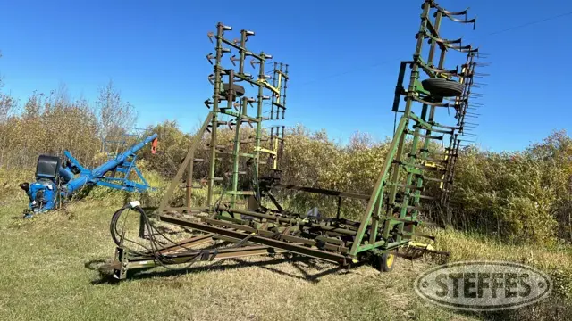 John Deere 1010