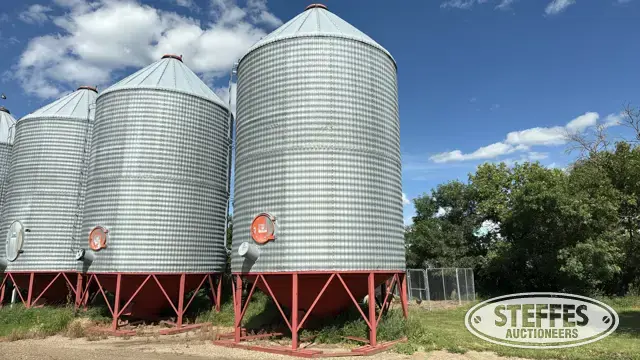 Behlen hopper bin