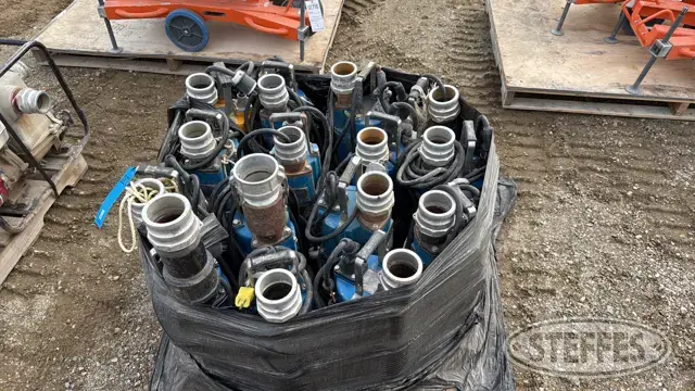 (15) Tsurumi submersible trash pumps