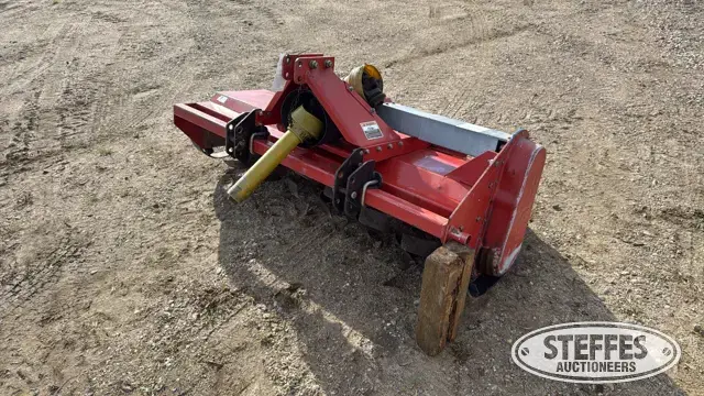 Buhler Farm King C6572
