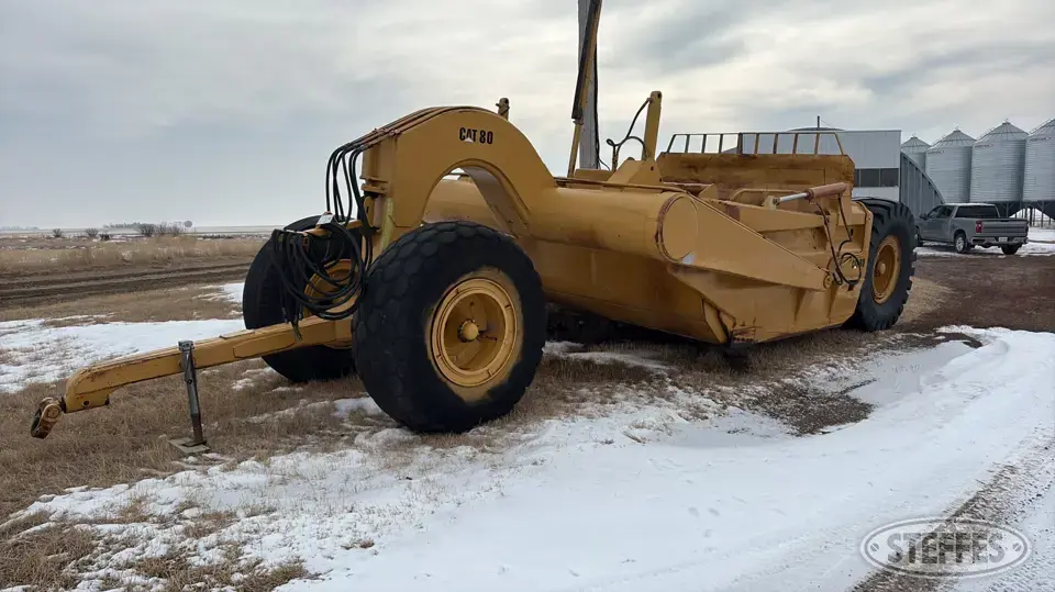 CAT 80 Pull Scraper