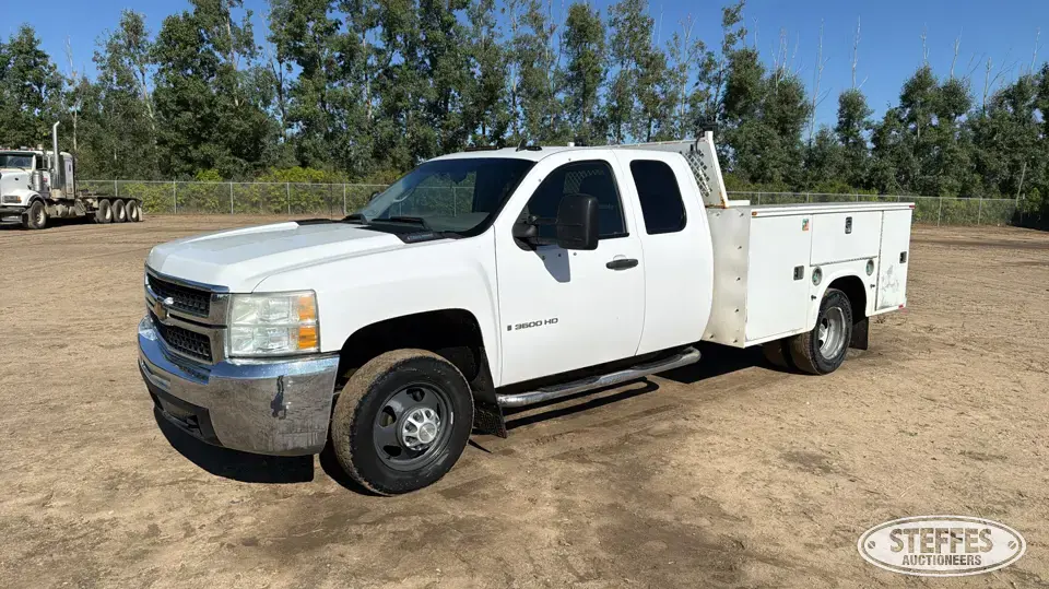 2008 Chevrolet Silverado 3500HD Service Utility Truck