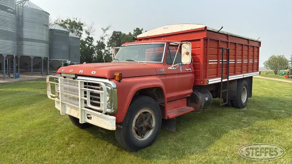 1975 Ford 750 Grain Truck