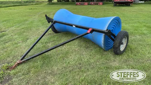 Koenders swath roller