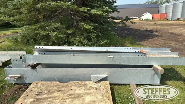Overhead crane structure
