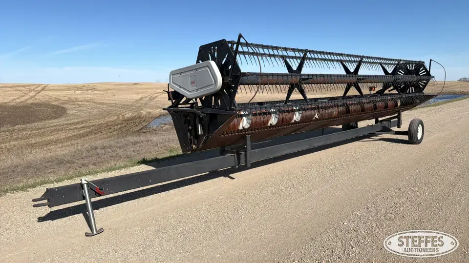 AGCO Gleaner 530 Rigid Head