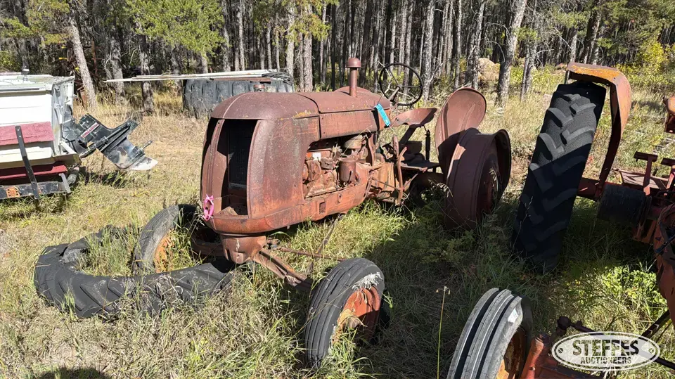 1949 Cockshutt 30 Collectible Tractor