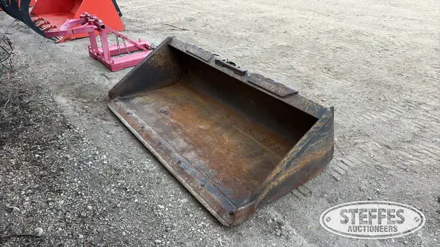 CNH skid steer bucket