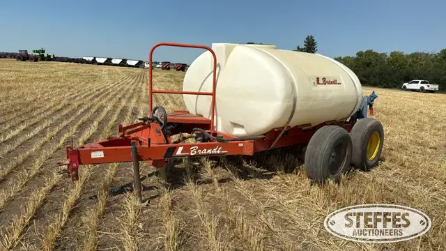 Brandt tandem axle water tender trailer