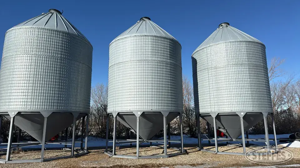 Behlen hopper bin