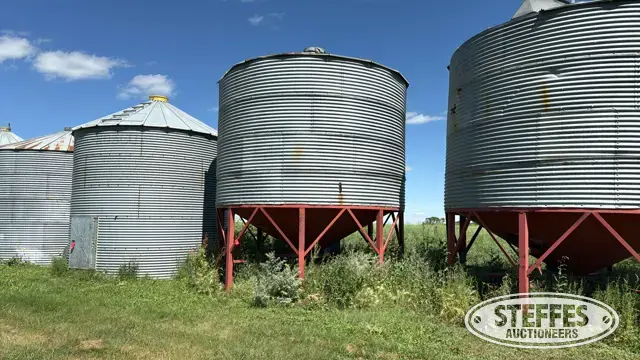 Westeel-Rosco hopper bottom bin